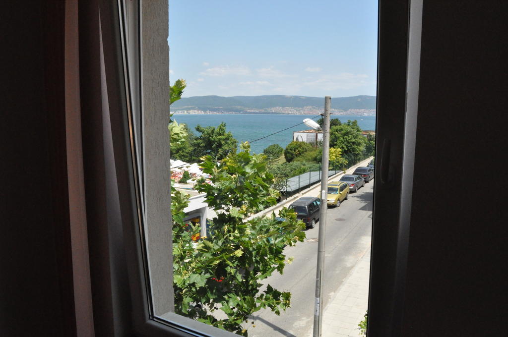 St. George Apartments Neszebar Szoba fotó